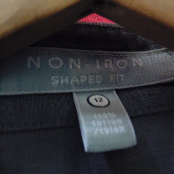 Foxcroft Womens Wrinkle Free Shaped Fit Gray Button-Up Long Sleeves Sz 12 - Picture 5 of 7